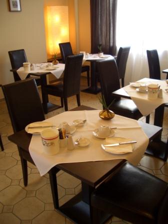 Frühstücksraum im Hotel in Augsburg